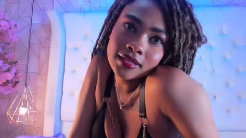 Snapshot of malikasoleil chatting on February 28, 2026, 4:13 am Malika soleil online show from February 28, 2026, 4:13 am