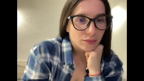 malina568708 online show from December 4, 2024, 3:54 pm