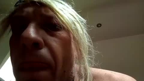 malinowy85 online show from May 7, 2026, 11:15 am