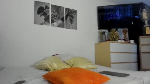 malkongarcia online show from March 24, 2026, 8:03 pm