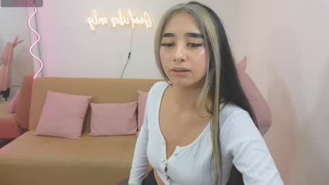 Malory  online show from February 8, 2025, 7:05 pm