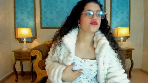 maloryjones online show from May 28, 2026, 12:02 pm