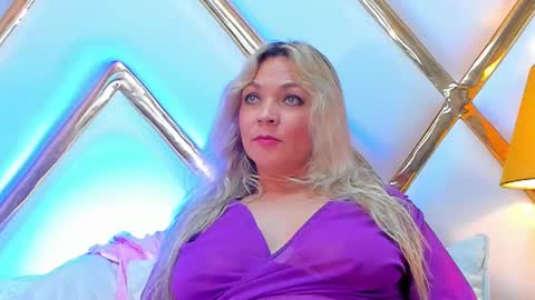 MalorySweet  online show from February 22, 2025, 3:03 pm