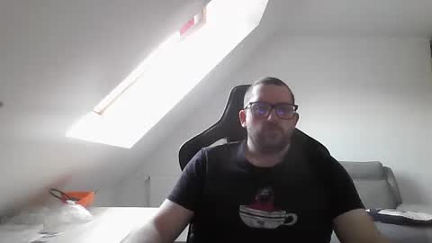 breton online show from December 9, 2024, 10:22 am