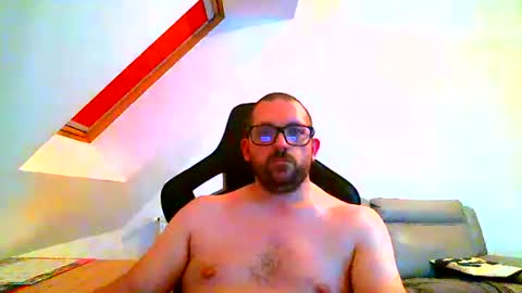 breton online show from September 14, 2025, 9:03 pm