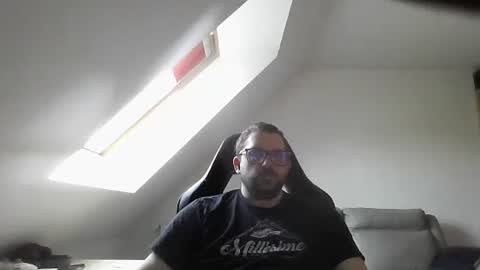 breton online show from April 11, 2026, 8:40 am