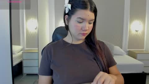 Snapshot of malu_03x chatting on October 19, 2025, 2:23 am M A L U online show from October 19, 2025, 2:23 am