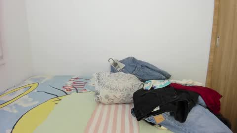 instagram  nueela   online show from February 16, 2026, 11:12 pm