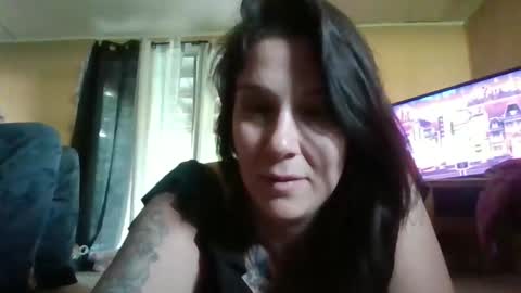 Snapshot of mamabear_papabear chatting on May 24, 2026, 12:10 pm Elizabeth online show from May 24, 2026, 12:10 pm