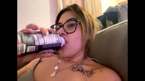 Snapshot of mamaboozey chatting on February 9, 2026, 4:11 pm mamaboozey online show from February 9, 2026, 4:11 pm