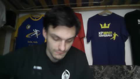 Snapshot of mamamia1789 chatting on February 13, 2026, 9:27 am mamamia1789 online show from February 13, 2026, 9:27 am