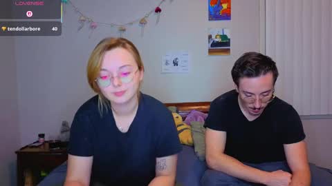 MamiCloudz online show from October 1, 2025, 1:11 am