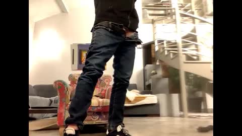 man38110 online show from March 3, 2025, 5:20 am