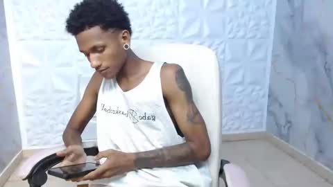 man_sant11 online show from May 16, 2026, 5:12 pm