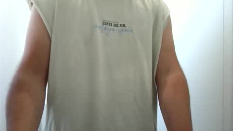 manbroadcasting001 online show from February 19, 2026, 2:51 am