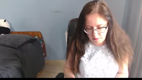 Snapshot of mandarinka28 chatting on July 2, 2026, 6:19 am mandarinka28 online show from July 2, 2026, 6:19 am