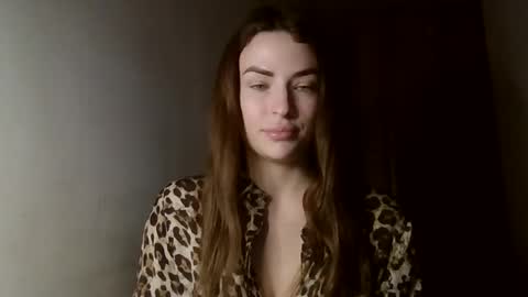 MandiBrooks online show from November 25, 2025, 9:59 pm