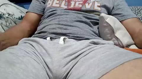 mandrilo7379 online show from December 1, 2025, 7:02 am