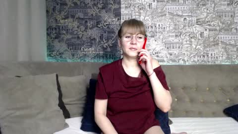Snapshot of mandy_foxxx chatting on February 19, 2025, 12:44 pm Mandy online show from February 19, 2025, 12:44 pm