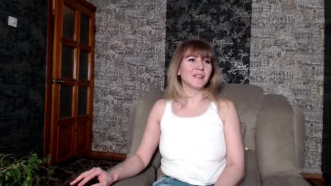 Snapshot of mandy_foxxx chatting on March 1, 2025, 8:10 pm Mandy online show from March 1, 2025, 8:10 pm