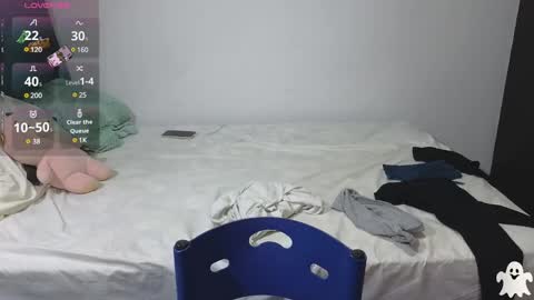 Snapshot of mandy_renzon1_ chatting on February 4, 2025, 1:34 am M A N D Y  online show from February 4, 2025, 1:34 am
