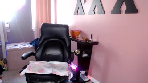 MandyBabyXXX online show from February 20, 2026, 6:52 pm