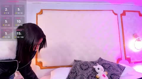 manelyk_evanss online show from September 9, 2025, 11:21 am