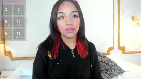 manelyk_evanss online show from October 2, 2025, 10:55 am