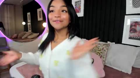manelyk_evanss online show from June 27, 2026, 11:26 am