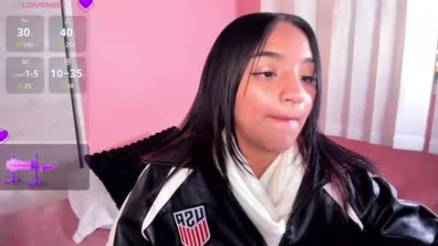 manelyk_evanss online show from July 15, 2026, 11:37 am