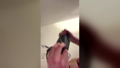 manhorsebojack3000 online show from April 3, 2026, 11:14 pm