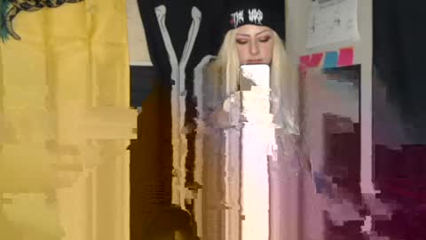 manicmercury online show from January 2, 2025, 6:50 am