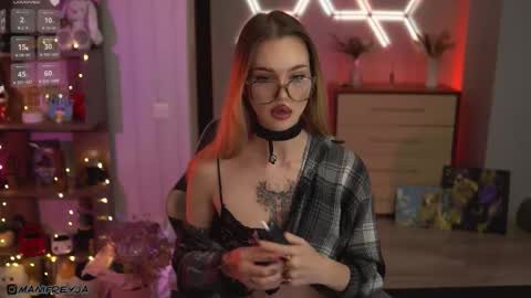 Amelie online show from November 9, 2025, 12:09 am