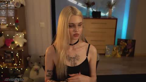 Amelie online show from June 14, 2026, 2:24 am