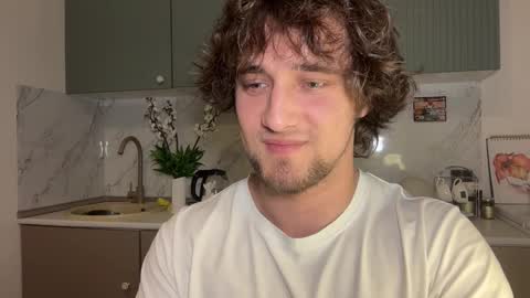 manolein online show from November 6, 2025, 7:26 pm