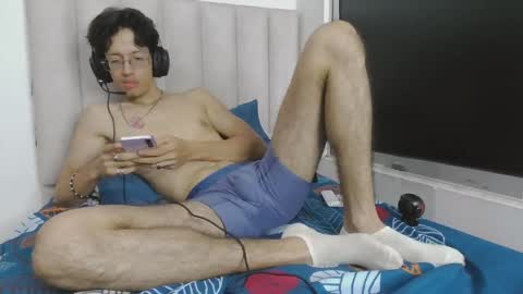 Manuel online show from May 3, 2026, 12:05 am