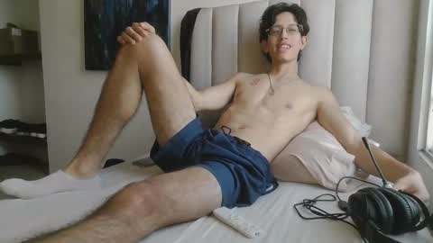 Manuel online show from May 9, 2026, 9:53 pm
