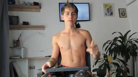 manucute 23  online show from February 13, 2026, 2:13 pm