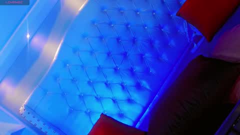 Manuela Kingsley online show from January 13, 2026, 11:59 am