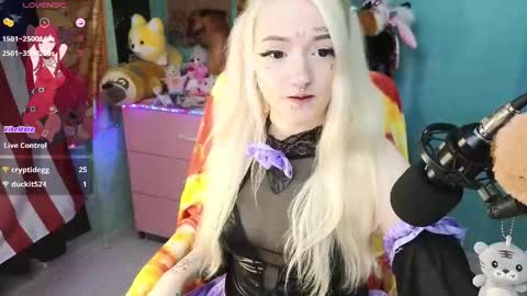 Snapshot of manuela_unicorn chatting on January 18, 2025, 3:31 am Manuela online show from January 18, 2025, 3:31 am