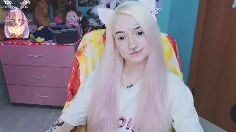 Snapshot of manuela_unicorn chatting on October 19, 2025, 2:45 am Manuela online show from October 19, 2025, 2:45 am