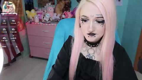 Manuela online show from January 13, 2026, 9:20 pm