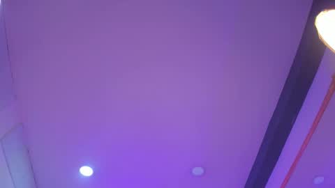 Manuela online show from March 30, 2026, 9:16 pm