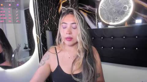 Manuela  online show from October 8, 2025, 3:04 am