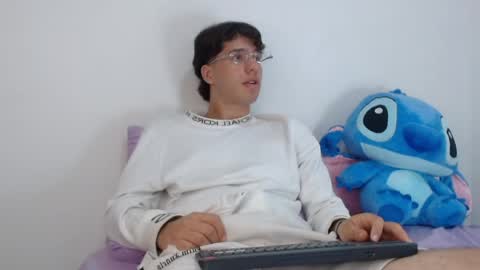 Manuel online show from June 4, 2026, 2:28 am