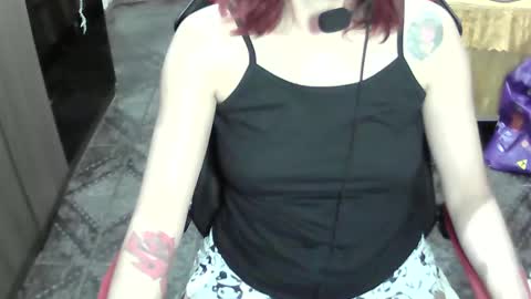 Manu Escarlate online show from September 27, 2025, 3:55 am