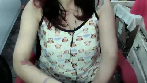 Manu Escarlate online show from March 25, 2026, 5:46 am