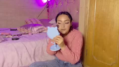 Snapshot of manumeow_ chatting on May 1, 2026, 11:20 pm Manu online show from May 1, 2026, 11:20 pm