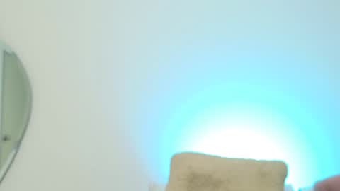     online show from January 7, 2025, 10:52 pm