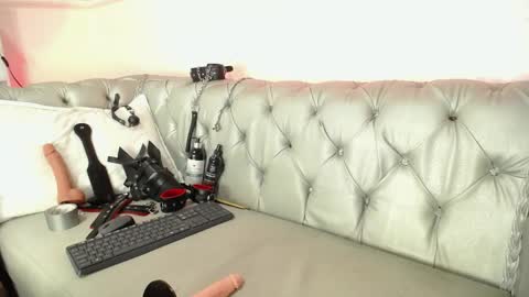 Snapshot of mara_blake__ chatting on April 17, 2026, 9:40 pm Mara online show from April 17, 2026, 9:40 pm